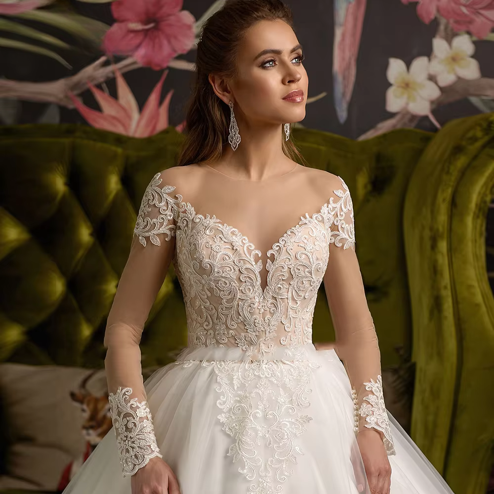 Charming Elegant Long Sleeve Wedding Dress
