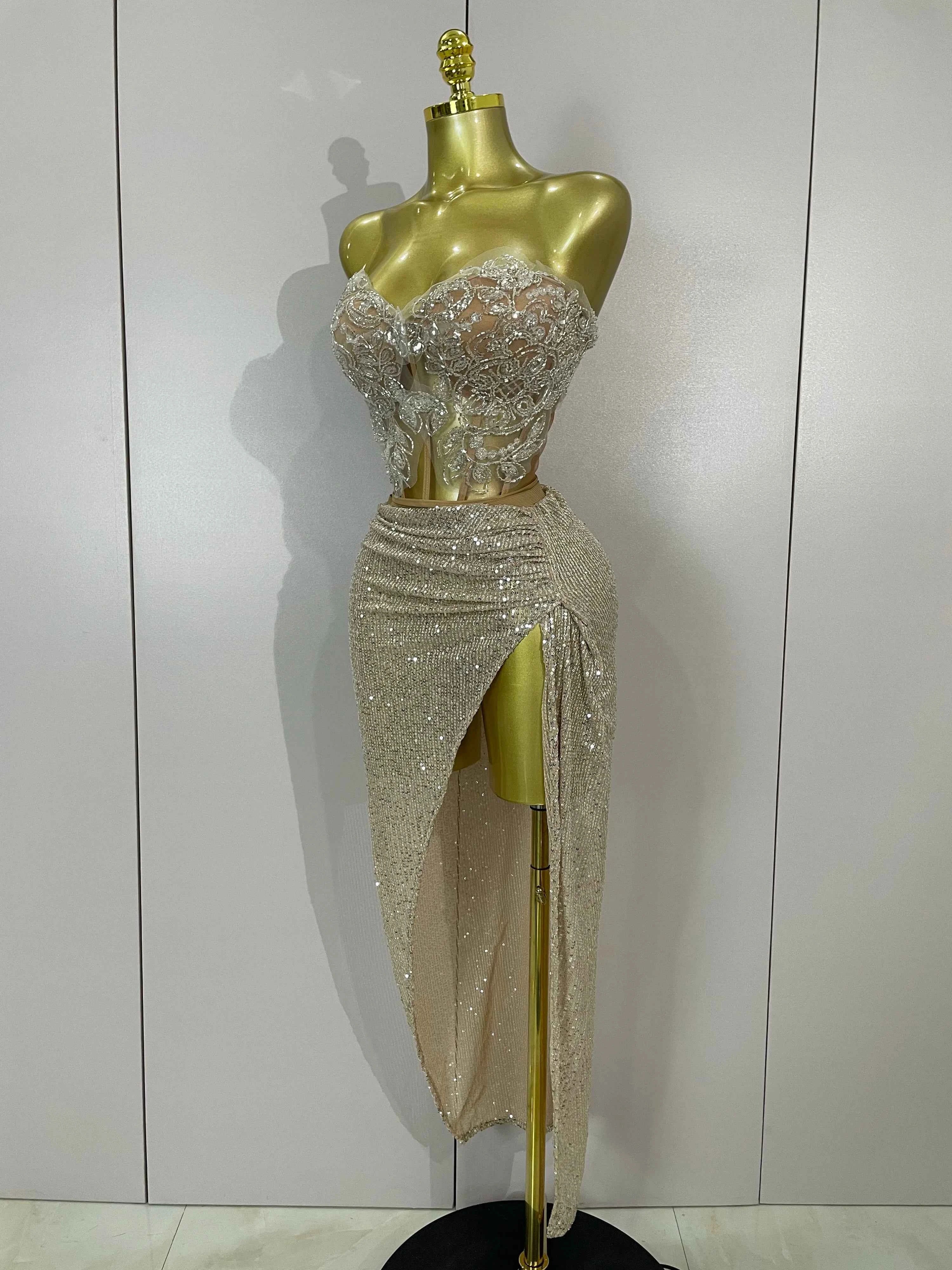 Ayveen Sexy Two-Piece Strapless Sparkling Birthday Dress