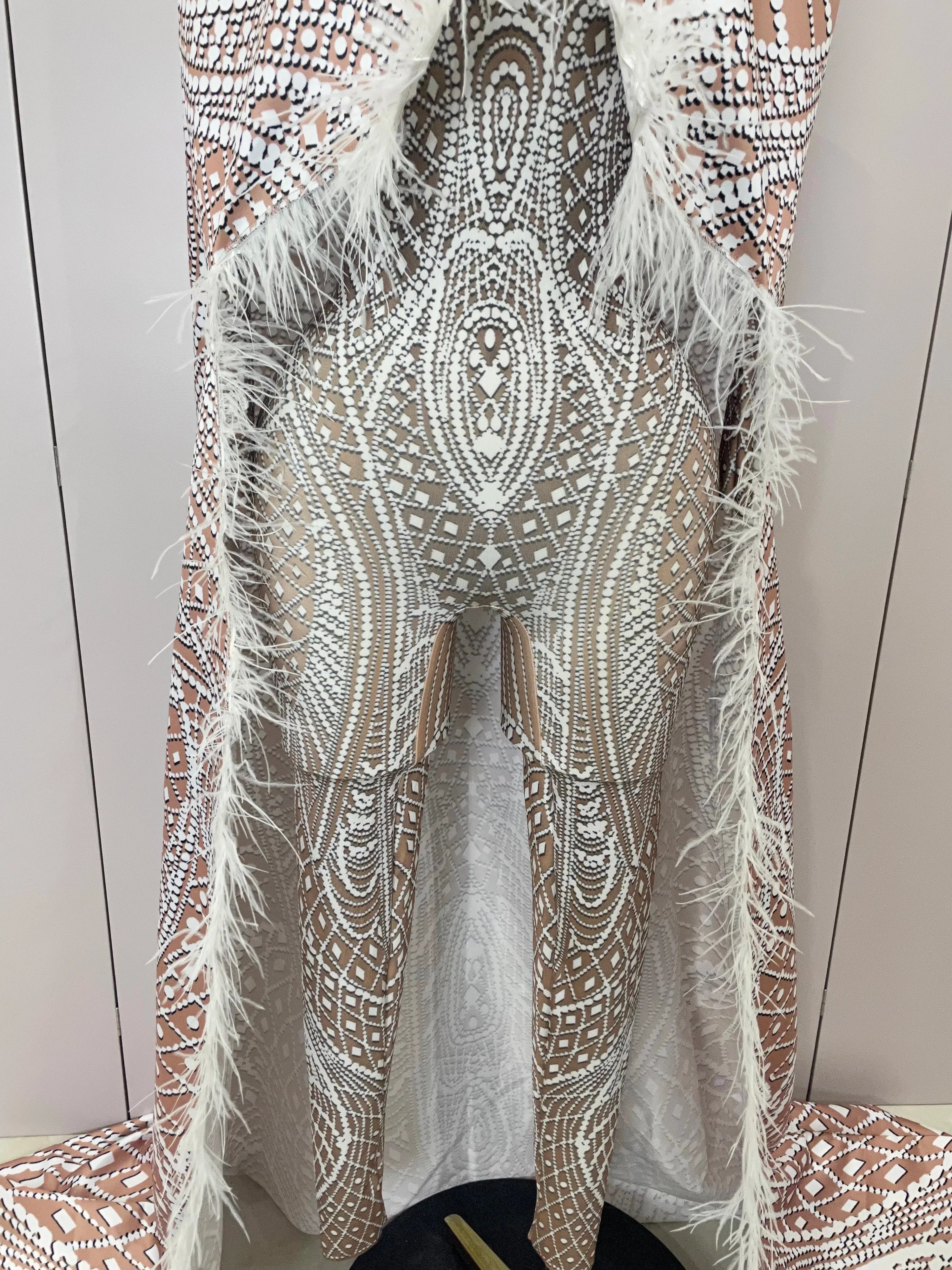 A'Rielle Feathers Cloak White Printing Sexy Sheath Jumpsuit