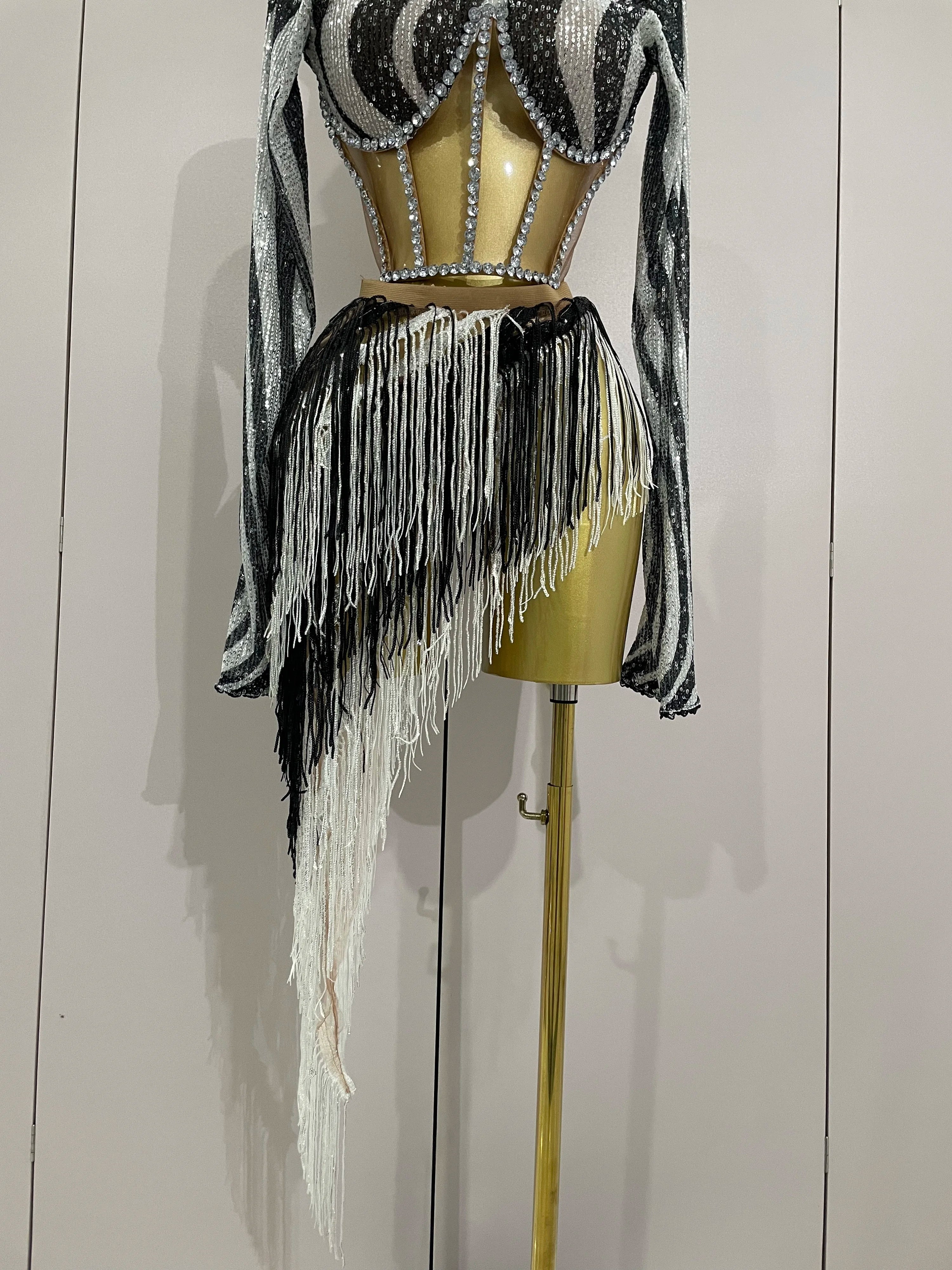 Bree Shiny Sequin Tassel Mesh 2-Piece Set