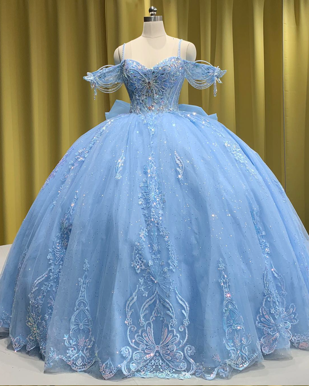 Cinderella Sky Blue Glitter Tulle Quinceañera Gown with Beaded Sleeves